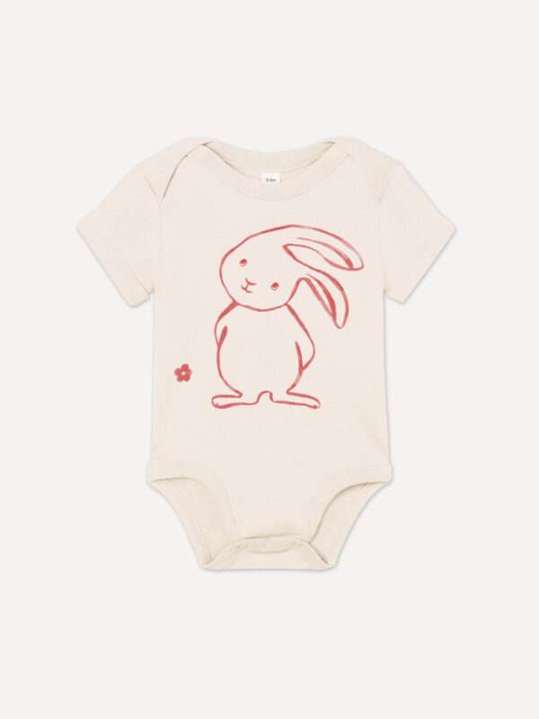 Oster Baby-Body mit Hase Motiv aus 100% Bio-Baumwolle von little Ruby Berlin