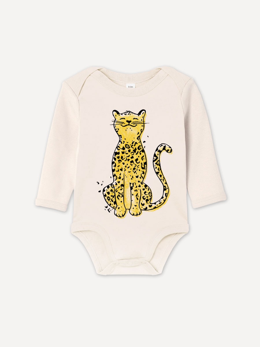 Naturfarbener Babybody aus Bio-Baumwolle mit Leopard-Print