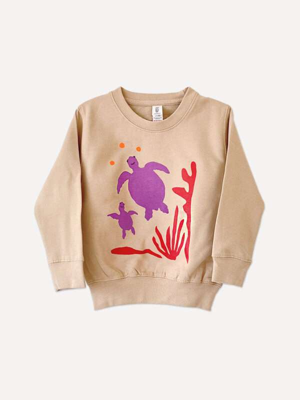 turtle-schildkroete-sweatshirt-01-little-ruby-berlin Kinder Sweatshirt beige mit Meerestiere Schildkröte Korallen von little Ruby Berlin