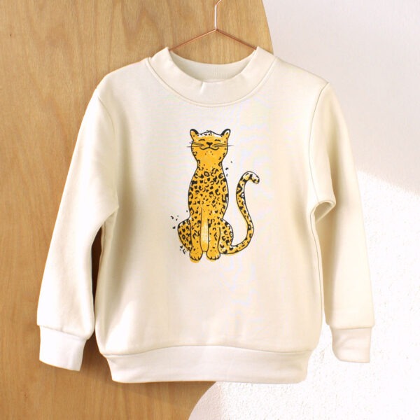 leo-leopard-kinder-sweatshirt-02-littleruby Sweatshirt 7-8 Jahre mit Leopard-Print von little Ruby
