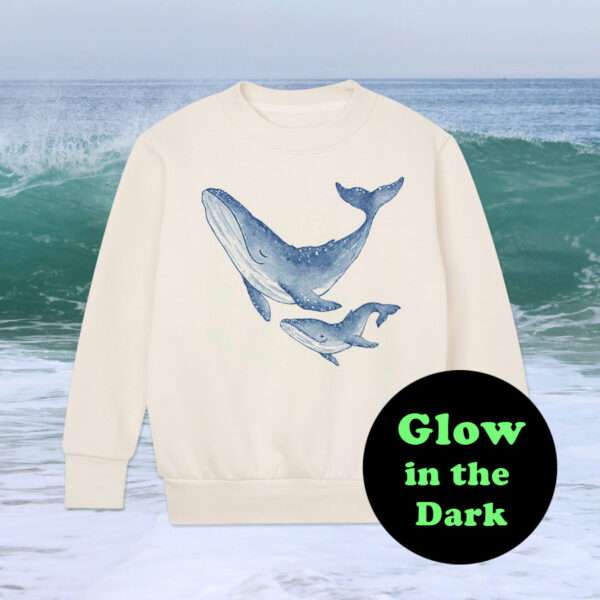 Wal Sweatshirt mit Glow-in-the-Dark-Plankton von little Ruby